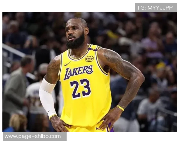 詹姆斯穿黑白鸳鸯23代Equality球鞋达成43000分伟大里程碑 詹姆斯穿黑白鸳鸯23代Equality球鞋达成43000分伟大里程碑